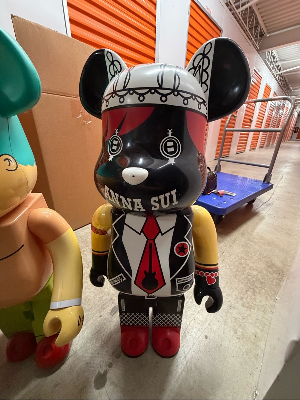BE@RBRICK x Anna Sui Black 1000% Medicom Toy Figure – No Box – Rare Collectible